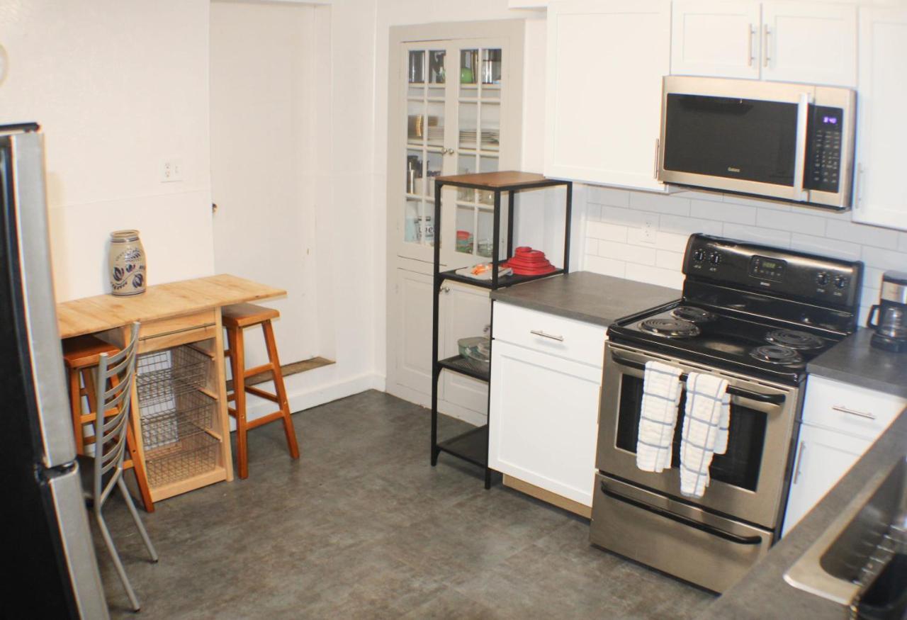 Urban Oasis - 3Br 2Ba - City View- Private Parking 피츠버그 외부 사진